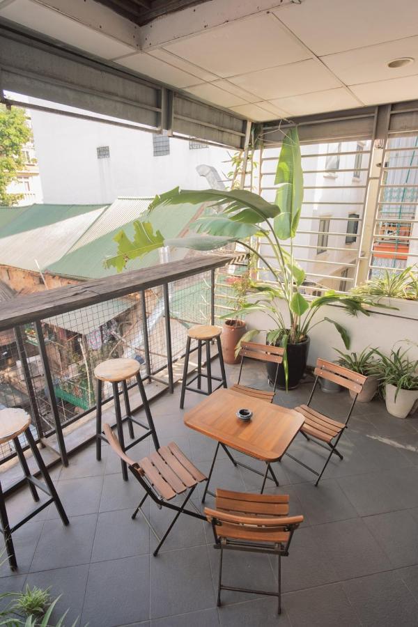 Entire French House With 4 Bedrooms In Hanoi Downtown Exterior photo